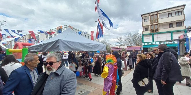 Sultanbeyli Kent Meydanı 23 Nisan Etkinliği